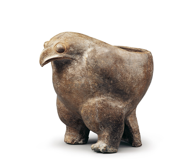 腾讯分分彩:陕西农民犁地时挖出国宝:差点被用来喂鸡